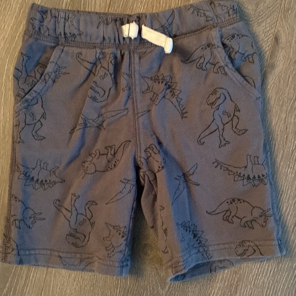 Bundle of 4 boys shorts - Picture 8 of 10